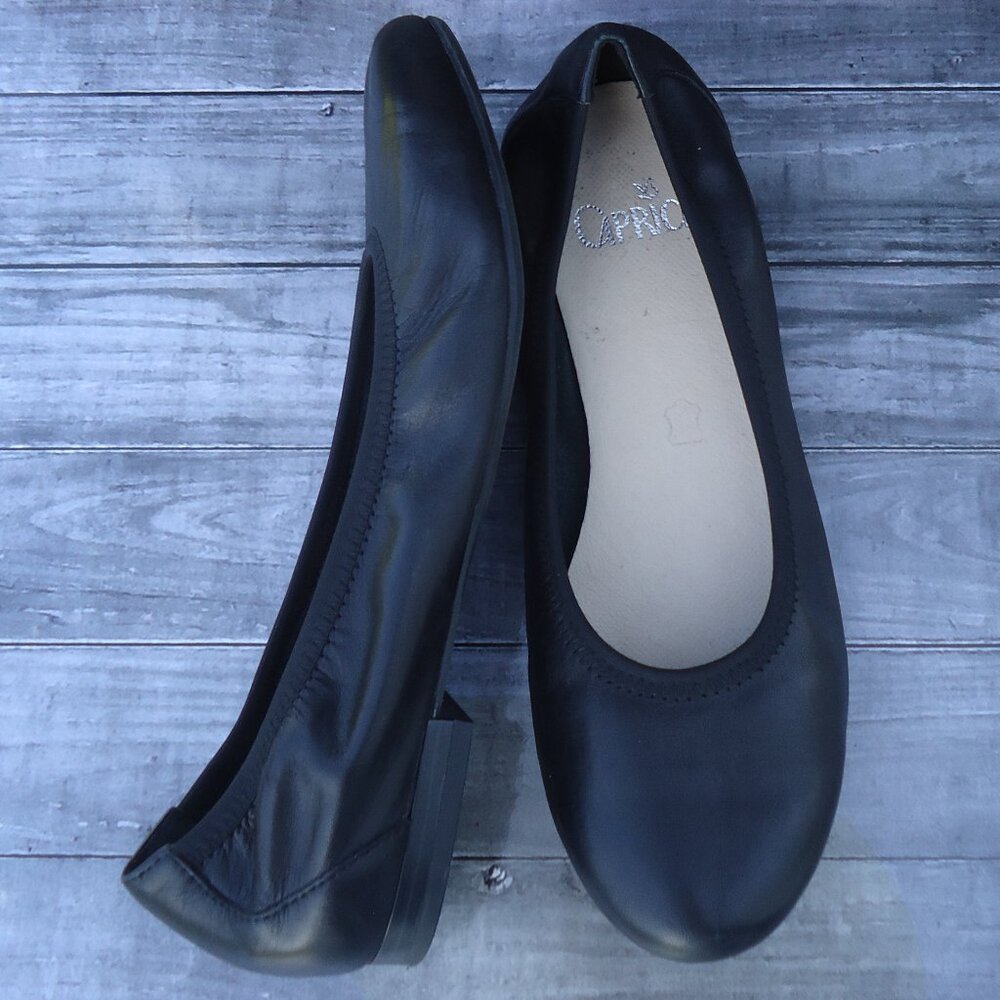 SIZE 7.5. Caprice black leather classic ballet flats.